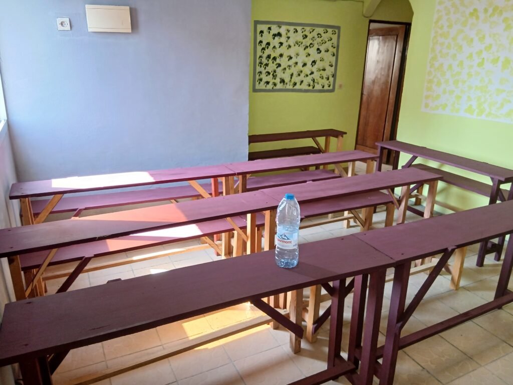 Salle de cours de PVT Institut à Rails-Bonaberi, Douala